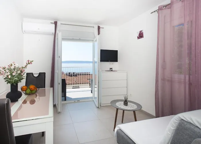 Bandic - 30 Meters To The