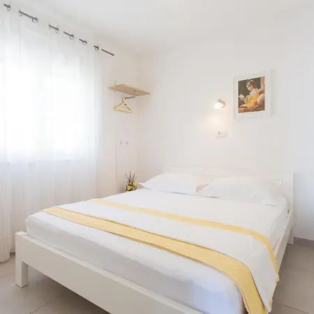 Bandic - 30 Meters To The *