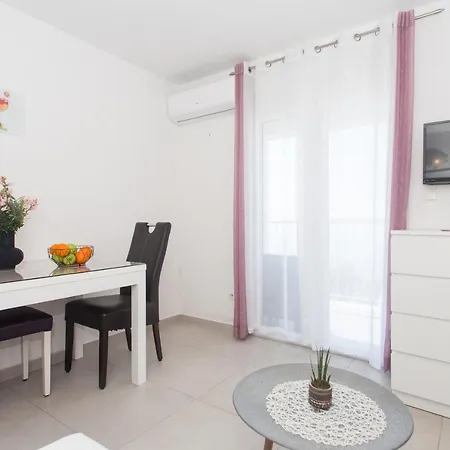 Apartman Bandic - 30 Meters To The *