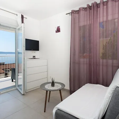 Bandic - 30 Meters To The Apartman Trogir