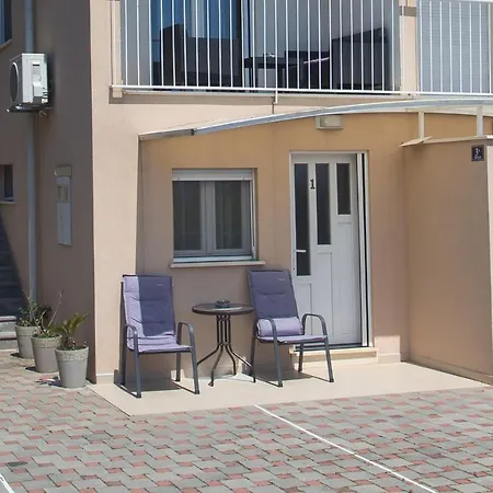 Bandic - 30 Meters To The *