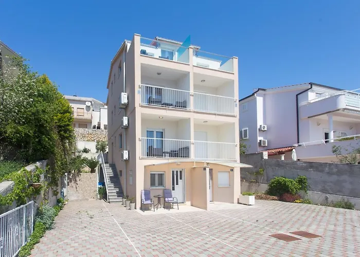 Bandic - 30 Meters To The